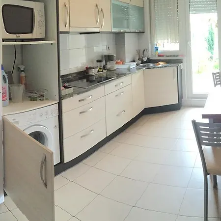 Nimon Guest house Santa Cruz De Bezana